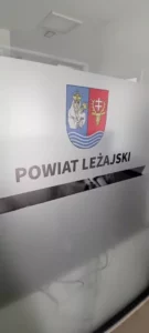 oklejenie witryn folią szronioną zarząd dróg powiatowych