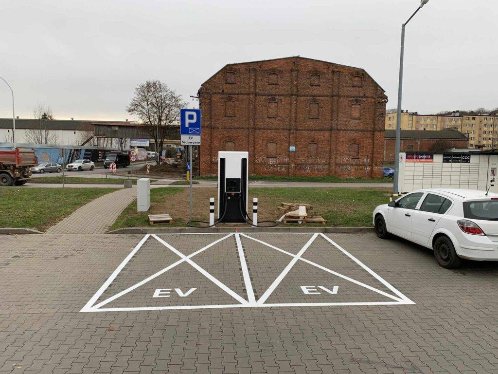 Malowanie miejsc parkingowych EV