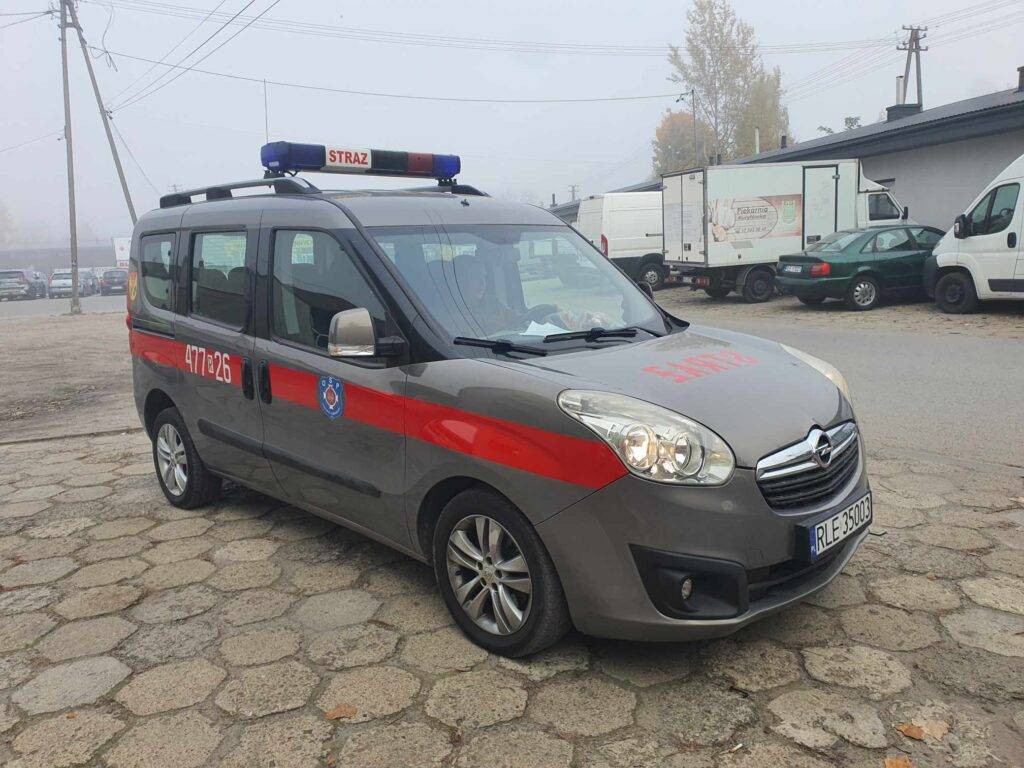 oklejenie samochodu strazackiego